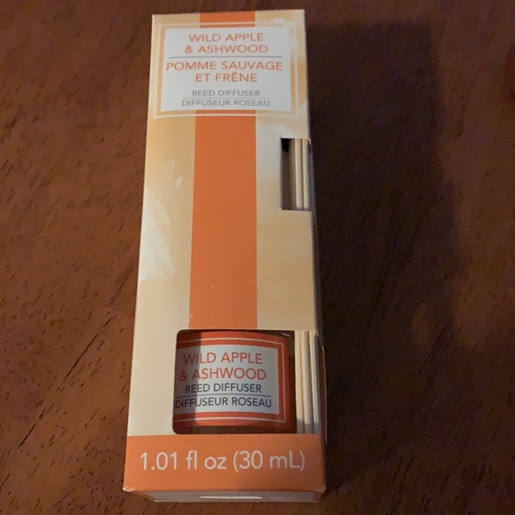 Wild apple & ash reed diffuser with metal witch tea-light holder gift set NWT - Picture 5 of 9